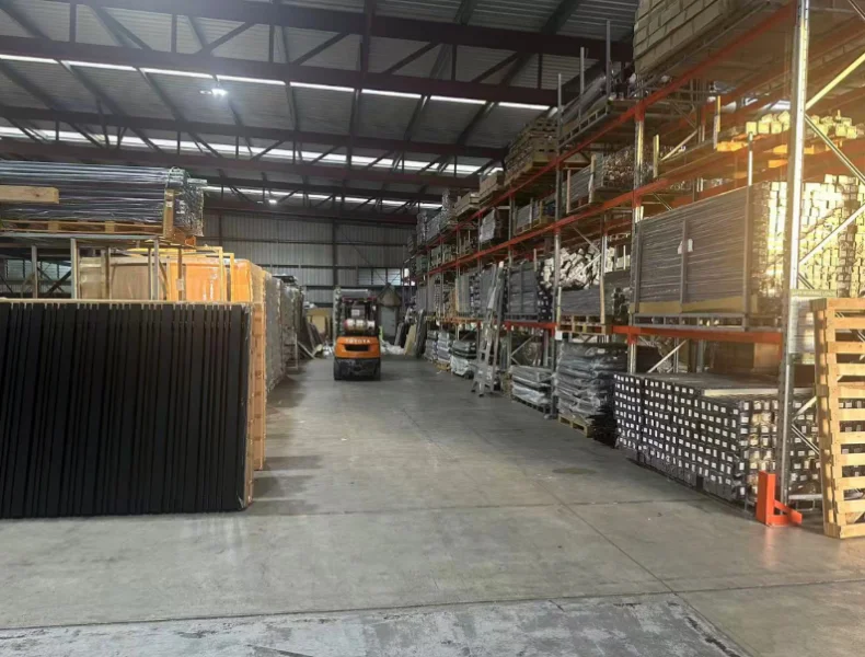 LCL Shipping