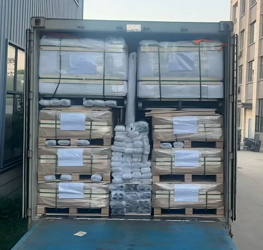 Shipping Metal Fences and Gates from Shanghai to Sydney in a 20GP Container